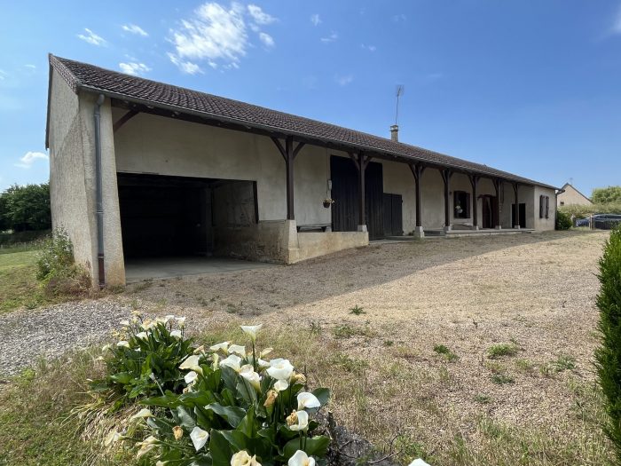 Ferme à vendre, 4 pièces - Huilly-sur-Seille 71290