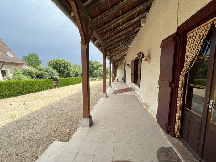 Ferme à vendre, 4 pièces - Huilly-sur-Seille 71290