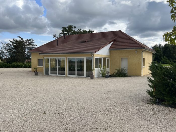 Villa à vendre, 5 pièces - Rancy 71290