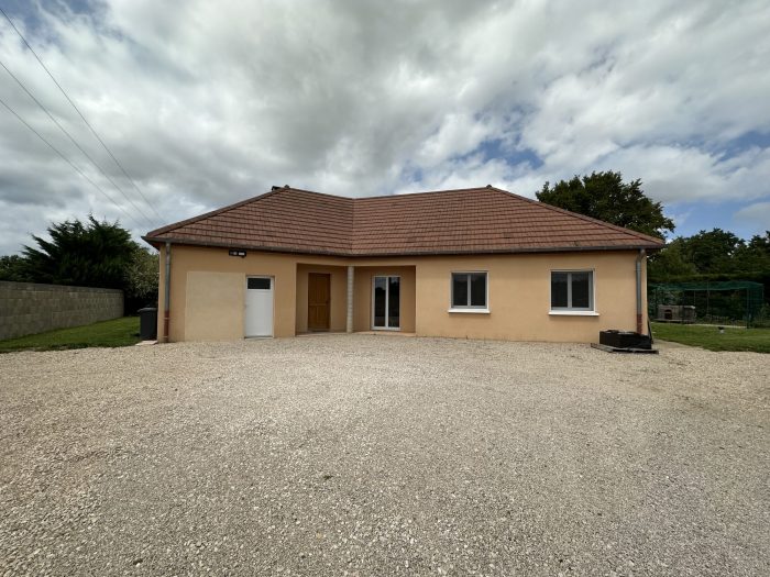 Maison individuelle à vendre, 5 pièces - Juif 71440