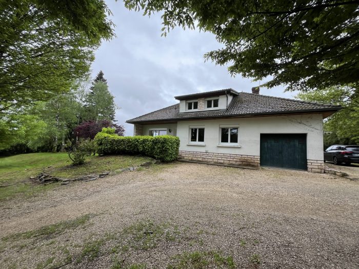 Maison plain-pied à vendre, 5 pièces - Saint-Usuge 71500