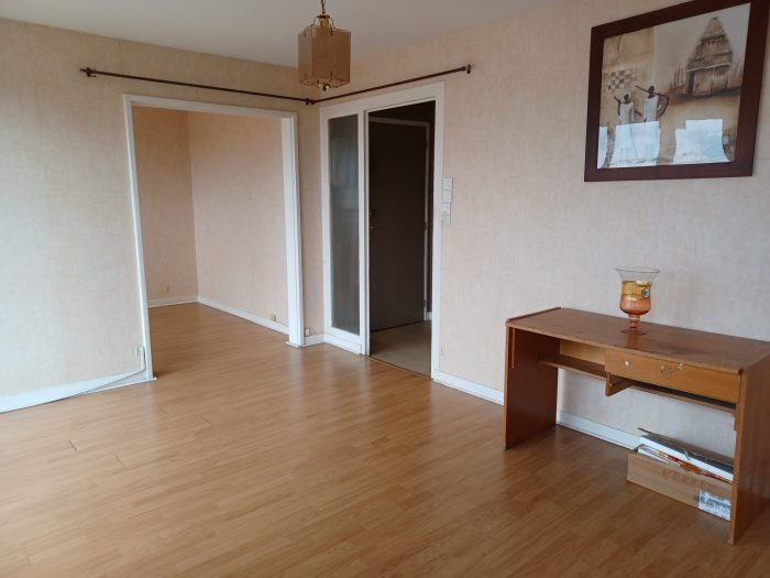 Appartement à vendre, 4 pièces - Cholet 49300