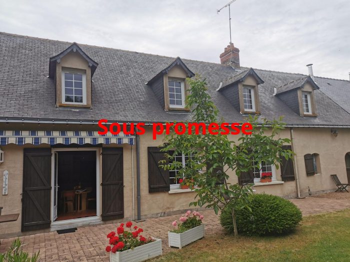 Maison à vendre, 9 pièces - Saint-Martin-du-Fouilloux 49170