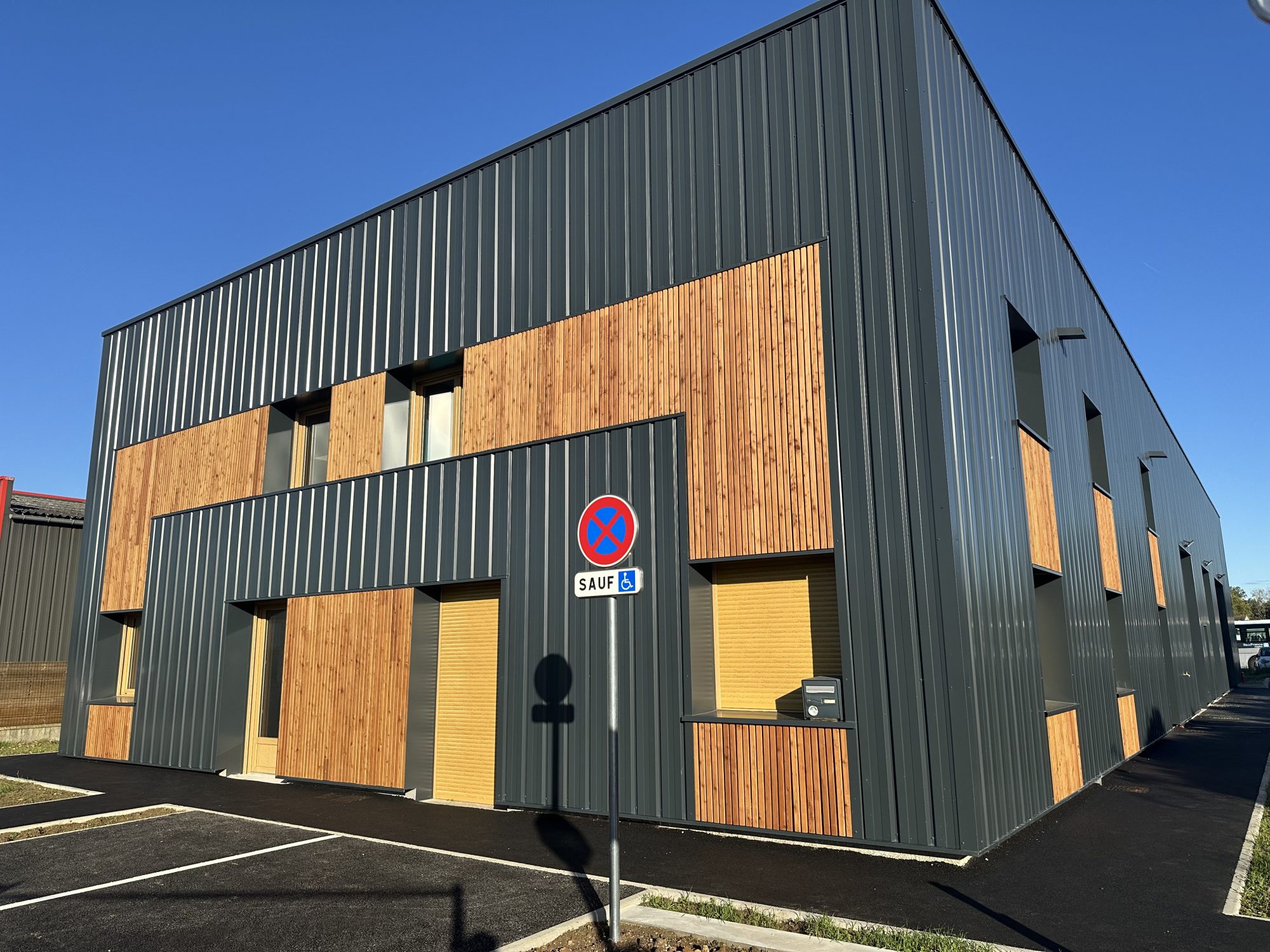 Location annuelle Bureau/Local MILLY-LA-FORET 91490 Essonne FRANCE