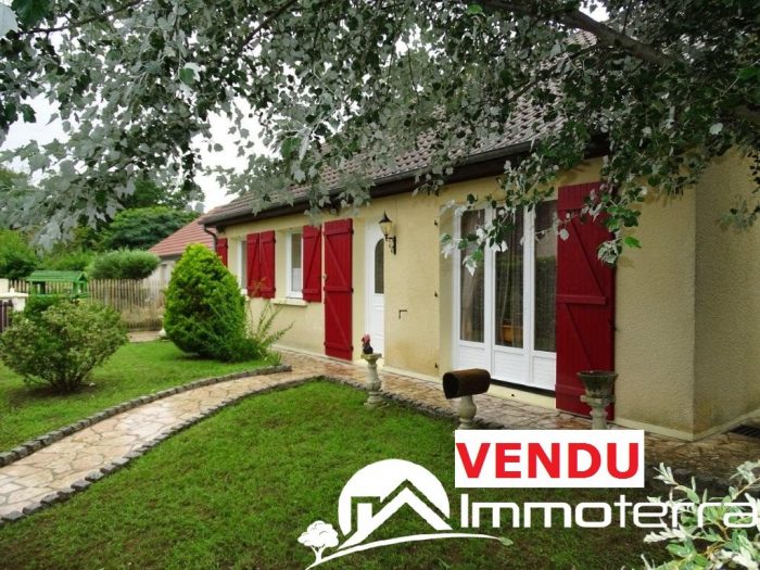 Maison traditionnelle à vendre, 4 pièces - Saint-Pierre-lès-Nemours 77140