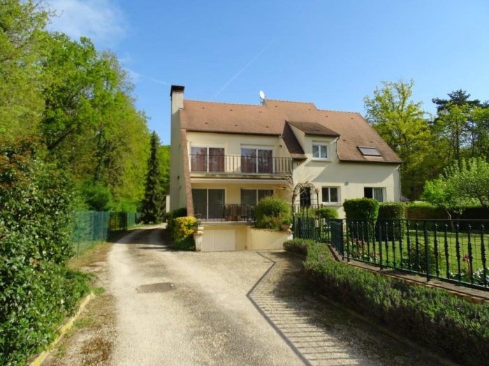 Maison contemporaine à vendre, 8 pièces - Saint-Pierre-lès-Nemours 77140
