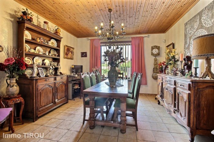 Maison à vendre en viager, 10 pièces - Couillet 6010