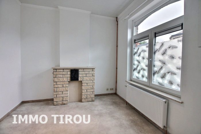 Maison individuelle à louer, 6 pièces - Dampremy 6020