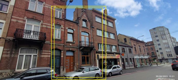 Maison bourgeoise à vendre, 10 pièces - Charleroi 6000