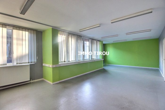Bureau à vendre, 250 m² - Montignies-Sur-Sambre 6061