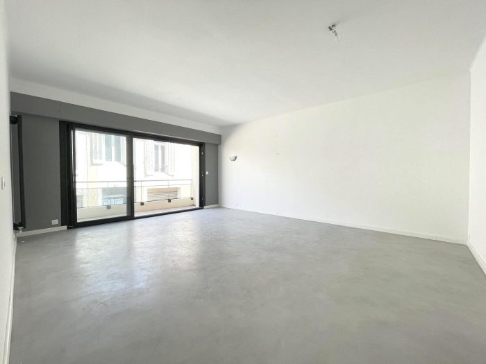 Casa contemporánea en venta, 6 habitaciones - Nîmes 30000