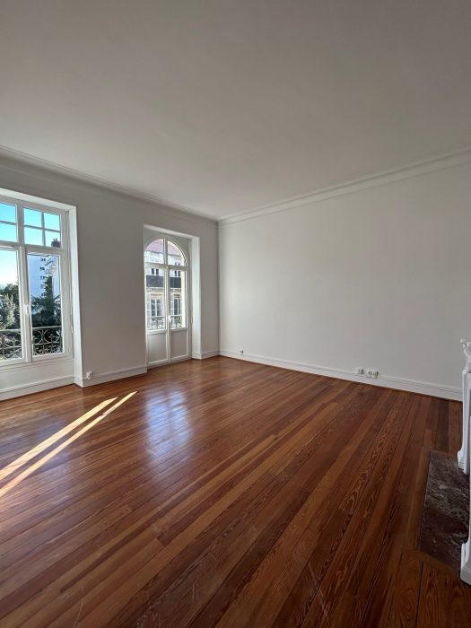 Appartement à louer, 4 pièces - Pau 64000