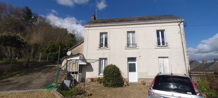 Maison ancienne à vendre en viager, 5 pièces - Montval-sur-Loir 72500