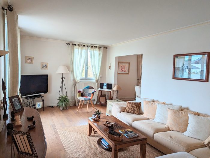 Appartement à vendre, 5 pièces - Saint-Cyr-sur-Loire 37540
