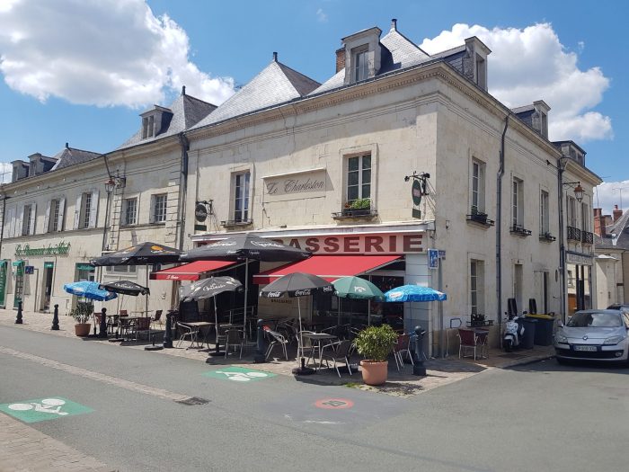 Restaurant, bar à vendre, 110 m² 44 places - Baugé-en-Anjou 49150
