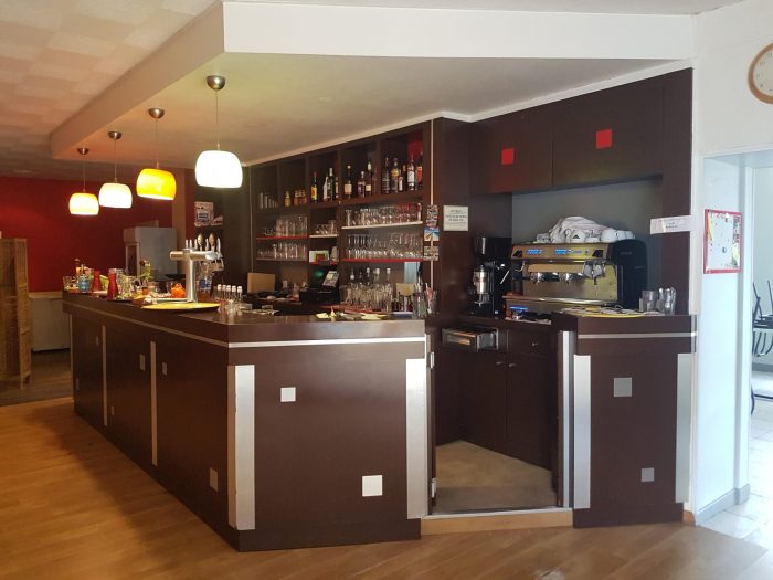 Restaurant, bar à vendre, 110 m² 44 places - Baugé-en-Anjou 49150