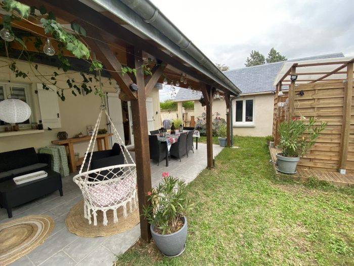 Maison individuelle à vendre, 5 pièces - Savigné-sur-Lathan 37340