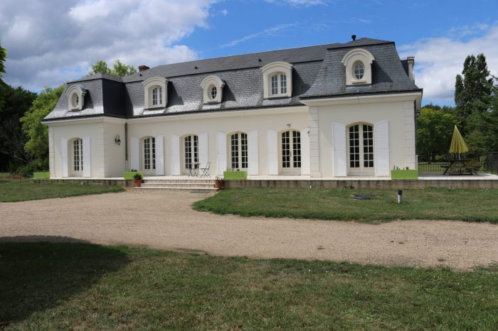 Maison bourgeoise à vendre, 8 pièces - Joué-lès-Tours 37300