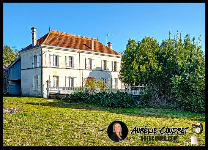 Maison bourgeoise à vendre, 6 pièces - Saint-Fort-sur-Gironde 17240