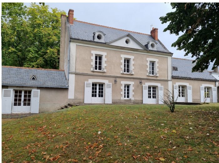 Maison bourgeoise à vendre, 8 pièces - Saint-Cyr-sur-Loire 37540