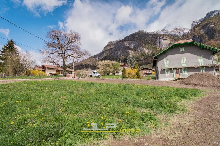 Terrain constructible à vendre, 659 m² - Sallanches 74700