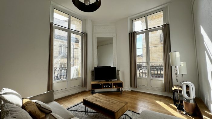 Appartement à vendre, 2 pièces - Bordeaux 33000