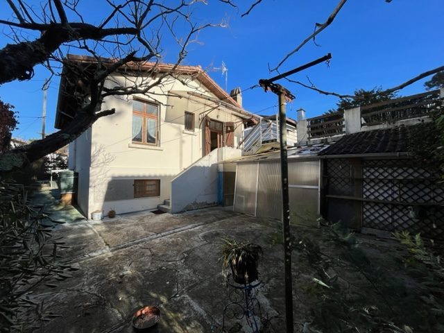 Maison à vendre, 4 pièces - Arcachon 33120