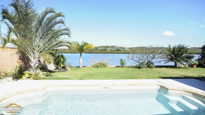 Villa à vendre, 5 pièces - Nouméa 98800