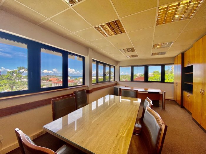 Bureau à louer, 545 m² - Nouméa 98800