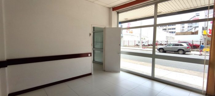 Local commercial à louer, 176 m² - Nouméa 98800