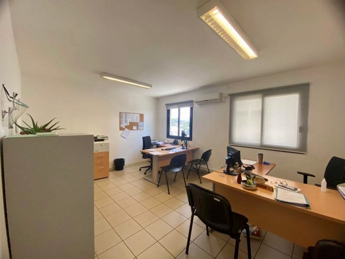 Bureau à louer, 124 m² - Nouméa 98800