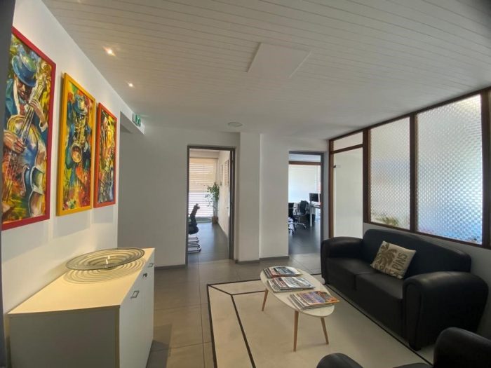 Bureau à louer, 312 m² - Nouméa 98800