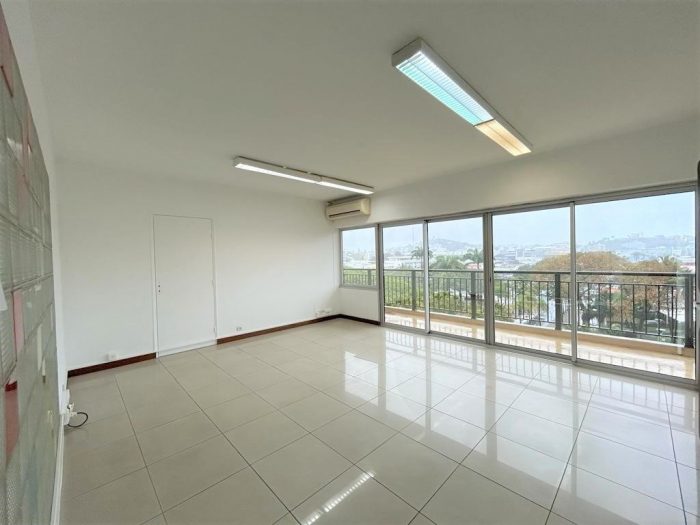 Bureau à louer, 80 m² - Nouméa 98800