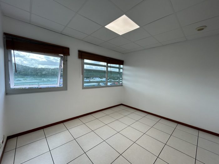 Bureau à louer, 70 m² - Nouméa 98800