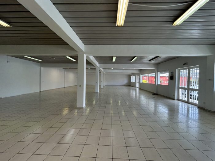 Local commercial à louer, 336 m² - Nouméa 98800