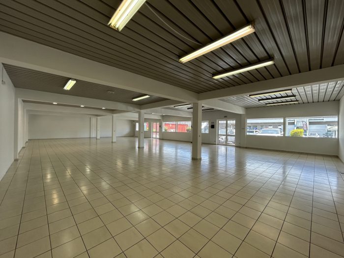 Local commercial à louer, 336 m² - Nouméa 98800