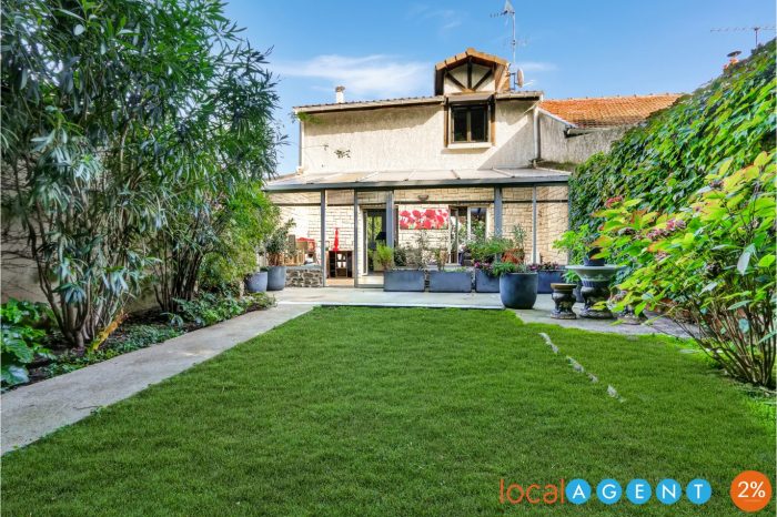 Photo Une maison avec son jardin proche du centre ville image 14/19