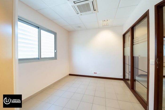 Bureau à louer, 200 m² - Nouméa 98800