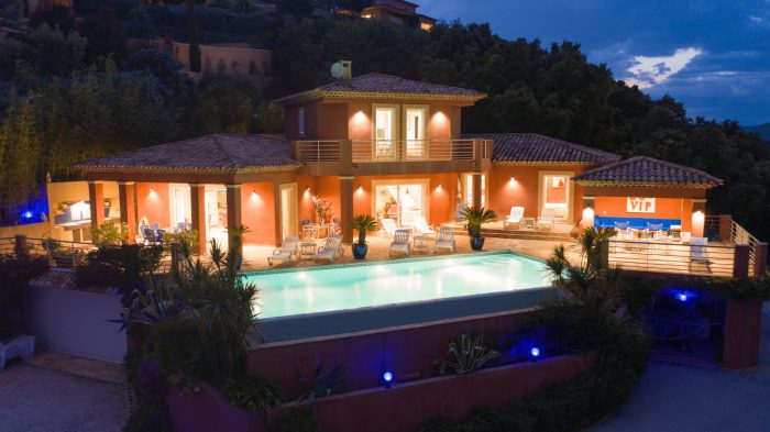 Villa à vendre, 7 pièces - Saint-Tropez 83990