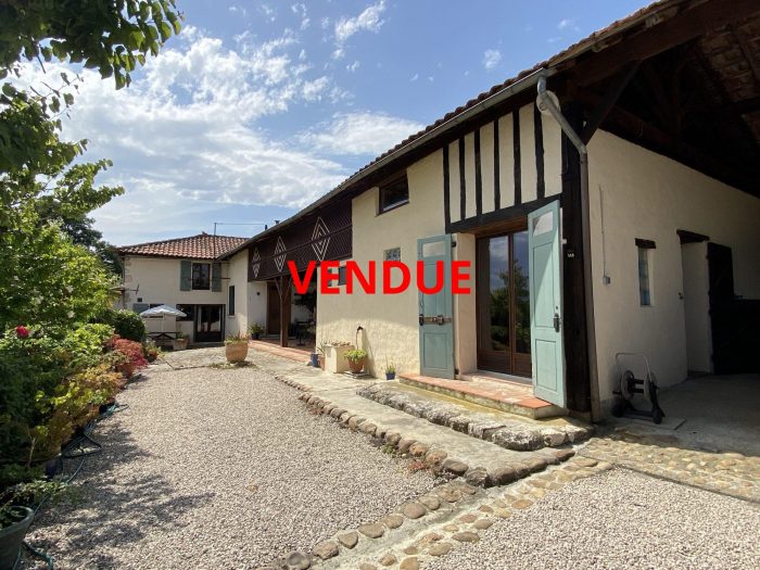 Oud huis te koop, 7 onderdelen - Monléon-Magnoac 65670