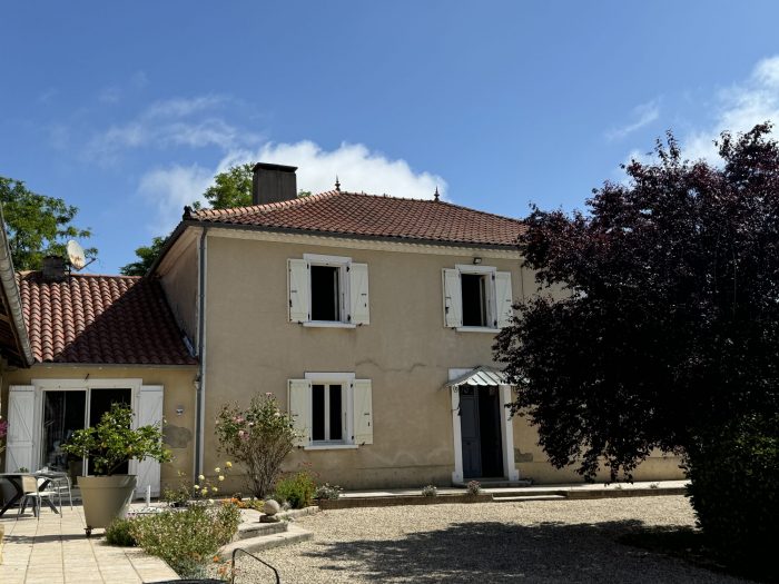 Maison ancienne à vendre, 10 pièces - Seissan 32260