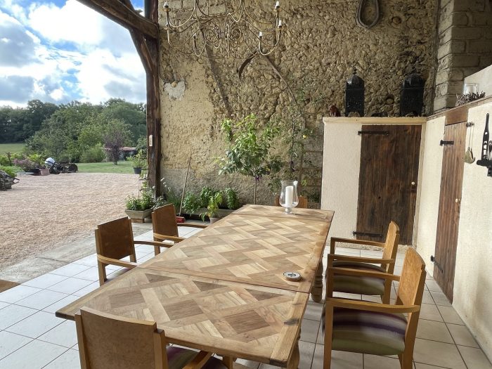 Photo Authentique ferme restaurée avec grand jardin et vue Pyrénées image 33/47