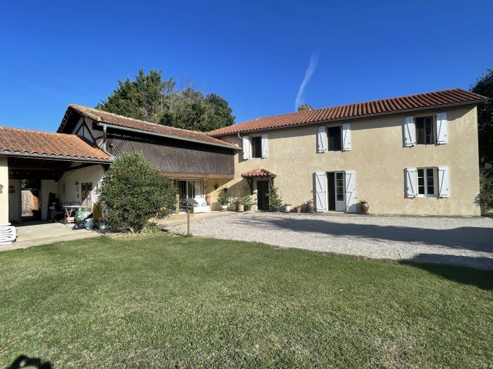 Oud huis te koop, 6 onderdelen - Trie-sur-Baïse 65220