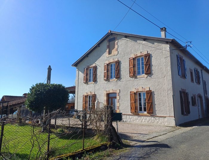 Country house for sale, 10 rooms - Boulogne-sur-Gesse 31350