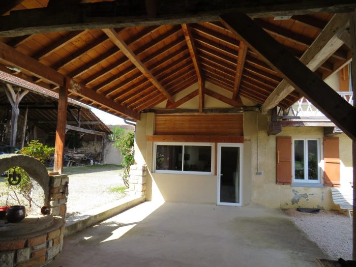 Traditional house for sale, 8 rooms - Monléon-Magnoac 65670