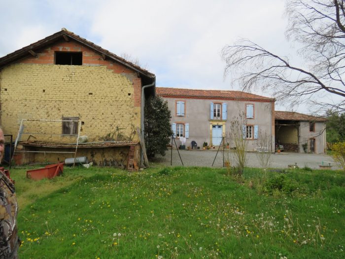 Oud huis te koop, 8 onderdelen - Boulogne-sur-Gesse 31350