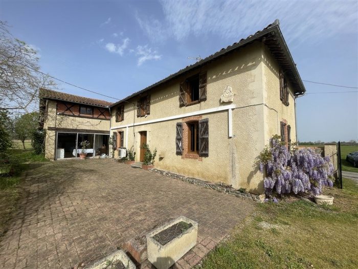 Country house for sale, 7 rooms - Ponsan-Soubiran 32300