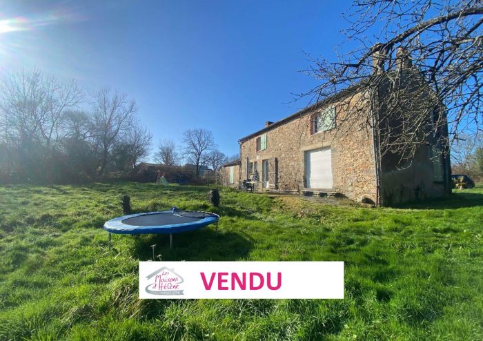 Maison ancienne à vendre, 5 pièces - La Chaize-le-Vicomte 85310