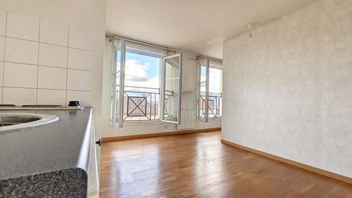 Appartement à vendre, 1 pièce - Saint-Cyr-l'École 78210