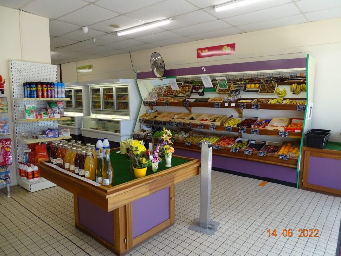 Commerce d'alimentation à vendre, 280 m² - Laval 53000